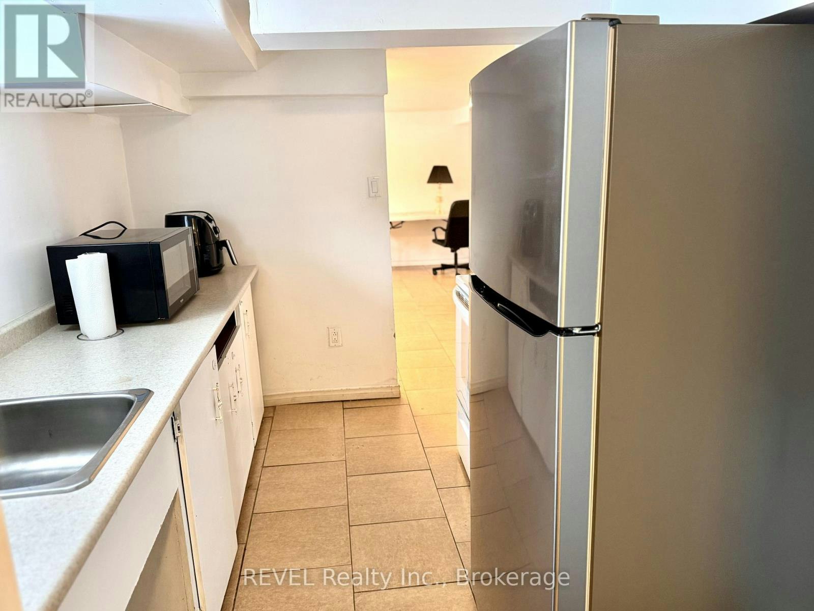 BASEMENT 3-6172 William Street, Niagara Falls, ON, L2E 5S1 - 8