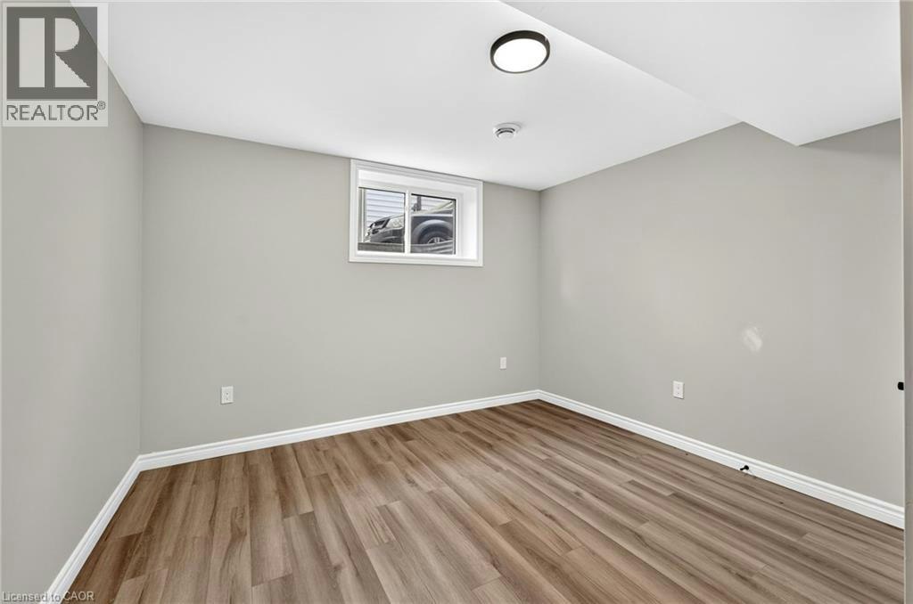 52 Queen Street, Huron East, ON, N0G 1H0 - 33