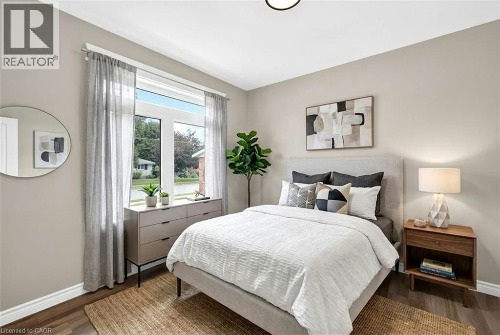 52 Queen Street, Huron East, ON, N0G 1H0 - 5