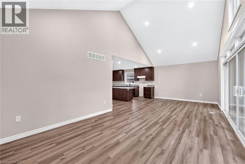 52 Queen Street, Huron East, ON, N0G 1H0 - 19