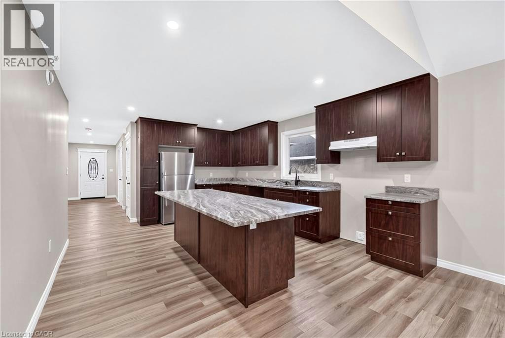 52 Queen Street, Huron East, ON, N0G 1H0 - 9