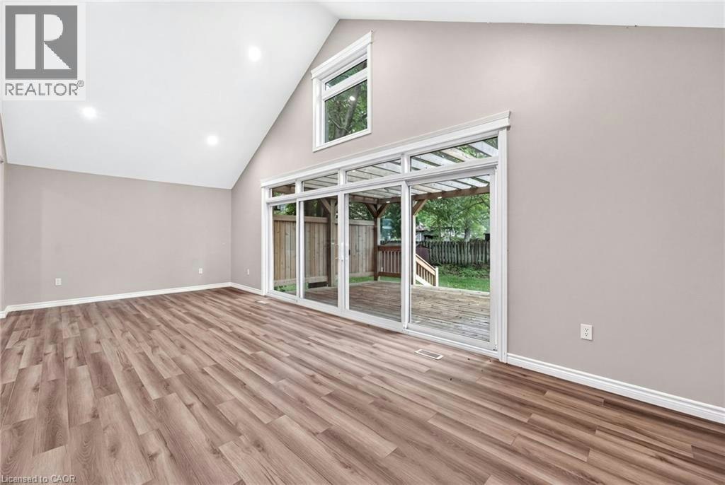 52 Queen Street, Huron East, ON, N0G 1H0 - 18