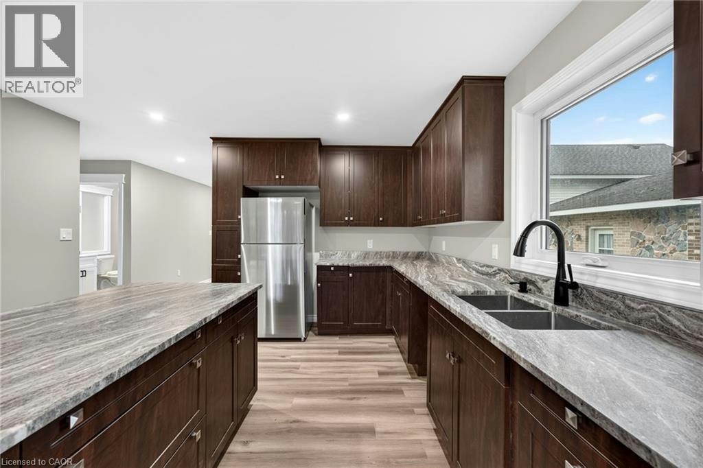 52 Queen Street, Huron East, ON, N0G 1H0 - 10