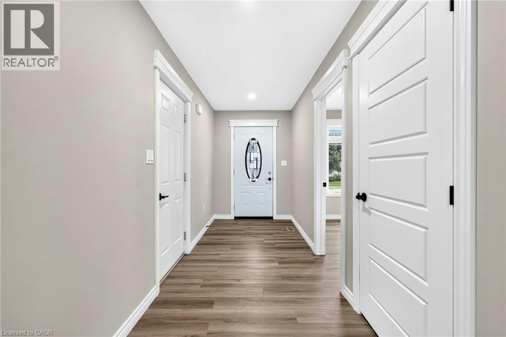 52 Queen Street, Huron East, ON, N0G 1H0 - 3