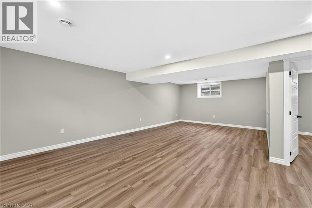 52 Queen Street, Huron East, ON, N0G 1H0 - 28