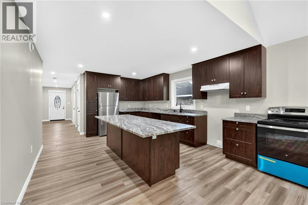 52 Queen Street, Huron East, ON, N0G 1H0 - 13