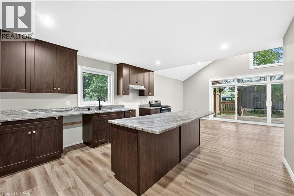 52 Queen Street, Huron East, ON, N0G 1H0 - 12