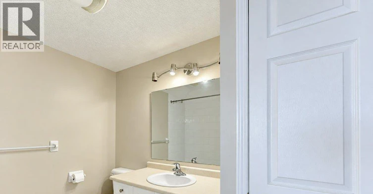 108 Periwinkle Street, Kitchener, ON, N2E 4C7 - 21