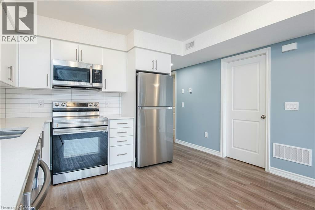 243 Chapel Hill Drive, Kitchener, ON, N2R 1N3 - 16
