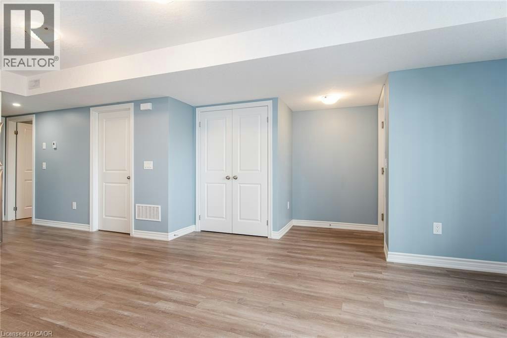 243 Chapel Hill Drive, Kitchener, ON, N2R 1N3 - 13