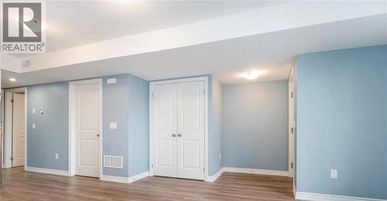 243 Chapel Hill Drive, Kitchener, ON, N2R 1N3 - 13