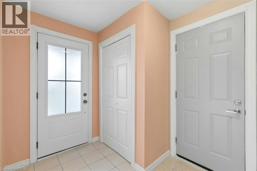 8 Forest Glen Crescent, Kitchener, ON, N2N 1C8 - 9