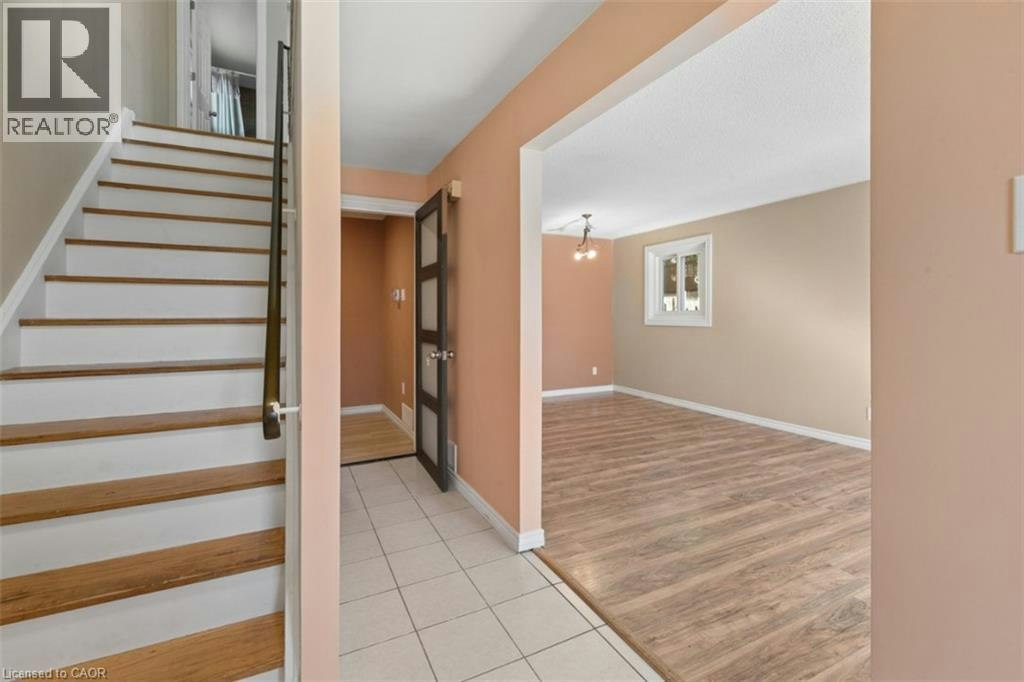 8 Forest Glen Crescent, Kitchener, ON, N2N 1C8 - 3