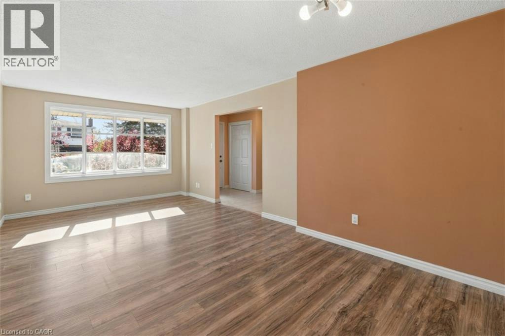 8 Forest Glen Crescent, Kitchener, ON, N2N 1C8 - 5