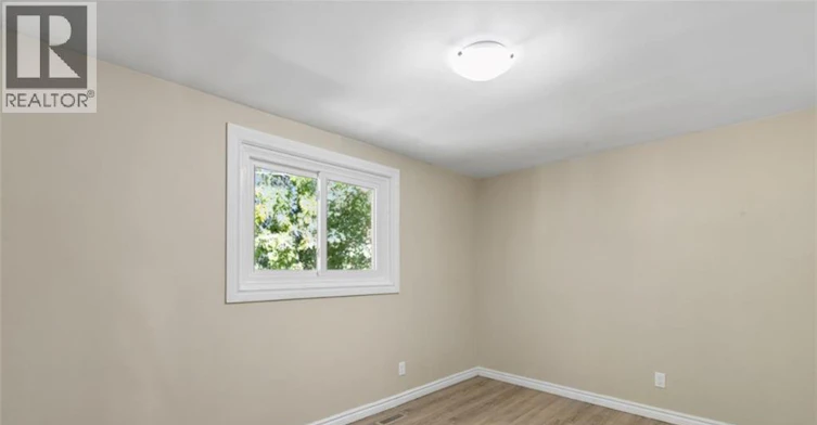 8 Forest Glen Crescent, Kitchener, ON, N2N 1C8 - 12