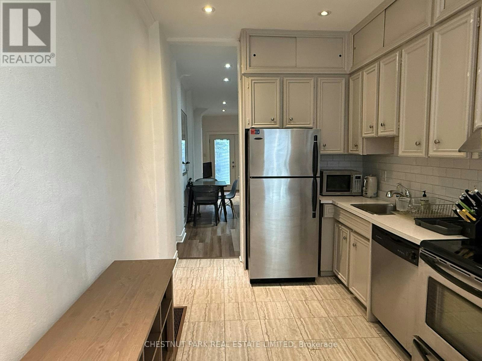 23 Bishop Street, Toronto, ON, M5R 1N3 - 2