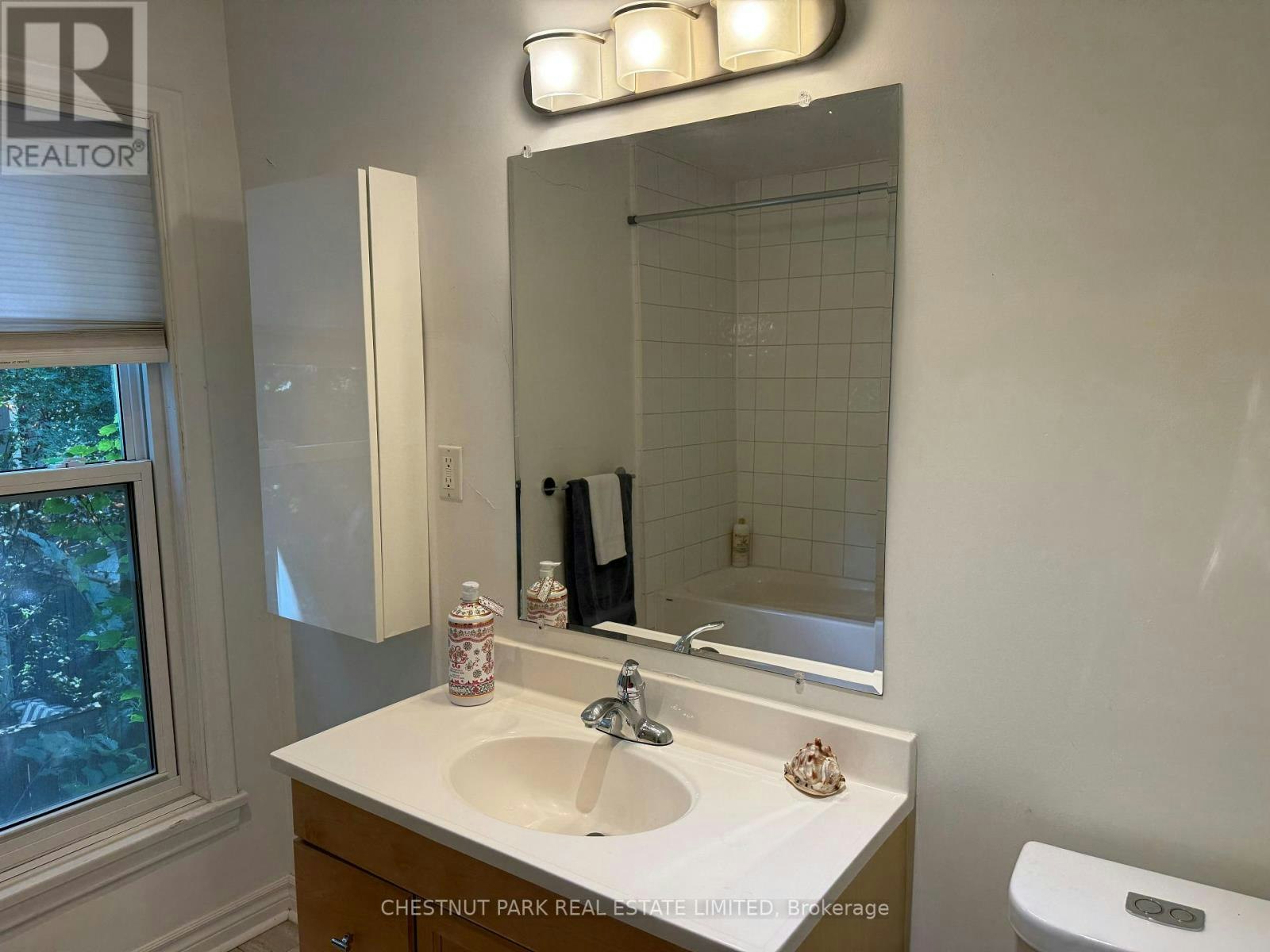 23 Bishop Street, Toronto, ON, M5R 1N3 - 12