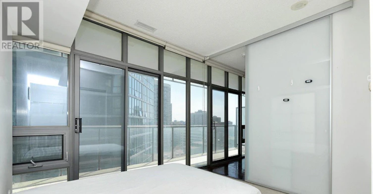 1401-33 Charles Street E, Toronto, ON, M4Y 0A2 - 6