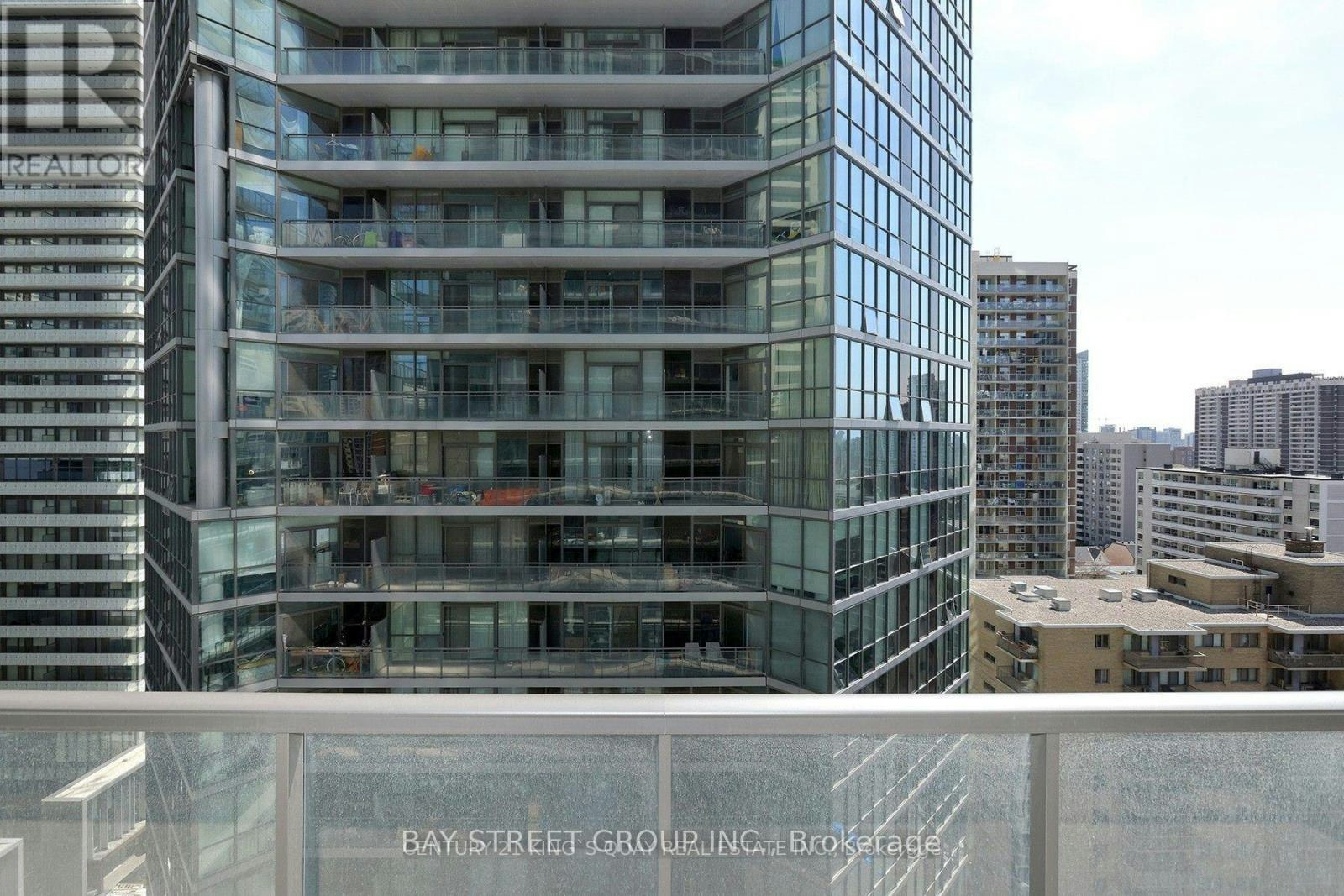 1401-33 Charles Street E, Toronto, ON, M4Y 0A2 - 16