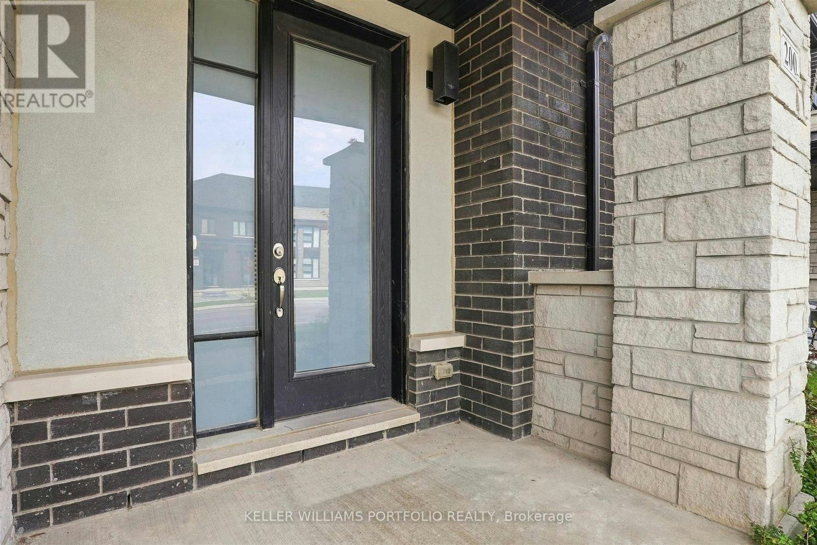 200 Coronation Road, Whitby, ON, L1P 0H7 - 5
