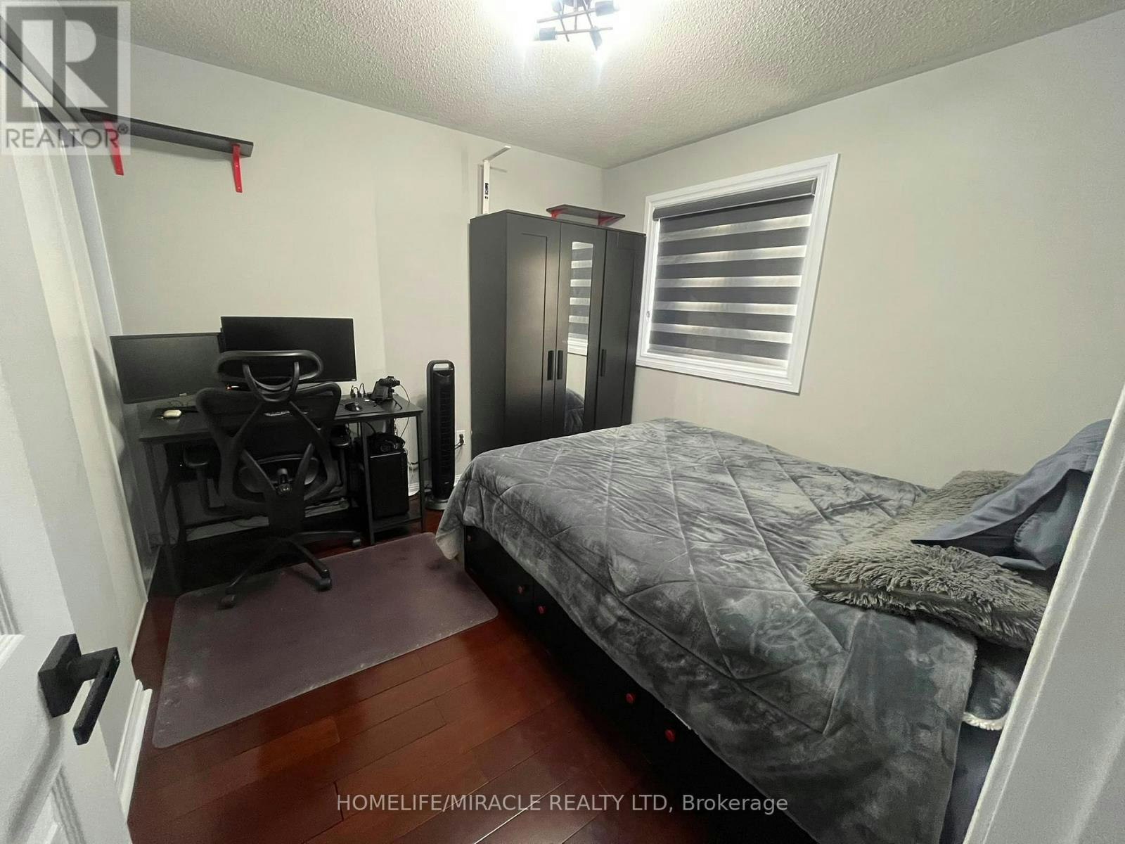 29 Hummingbird Drive, Toronto, ON, M1X 1W8 - 4