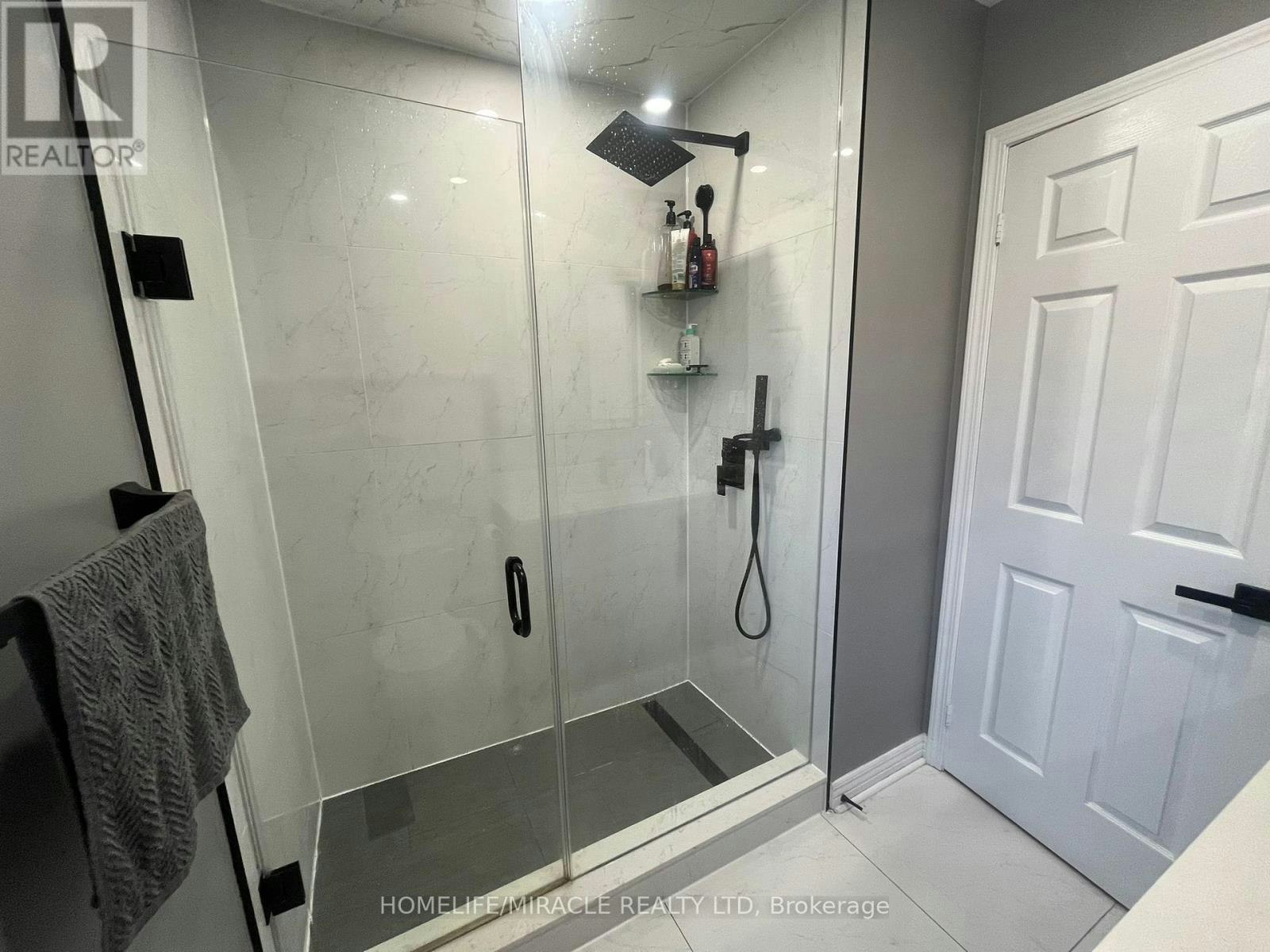29 Hummingbird Drive, Toronto, ON, M1X 1W8 - 11