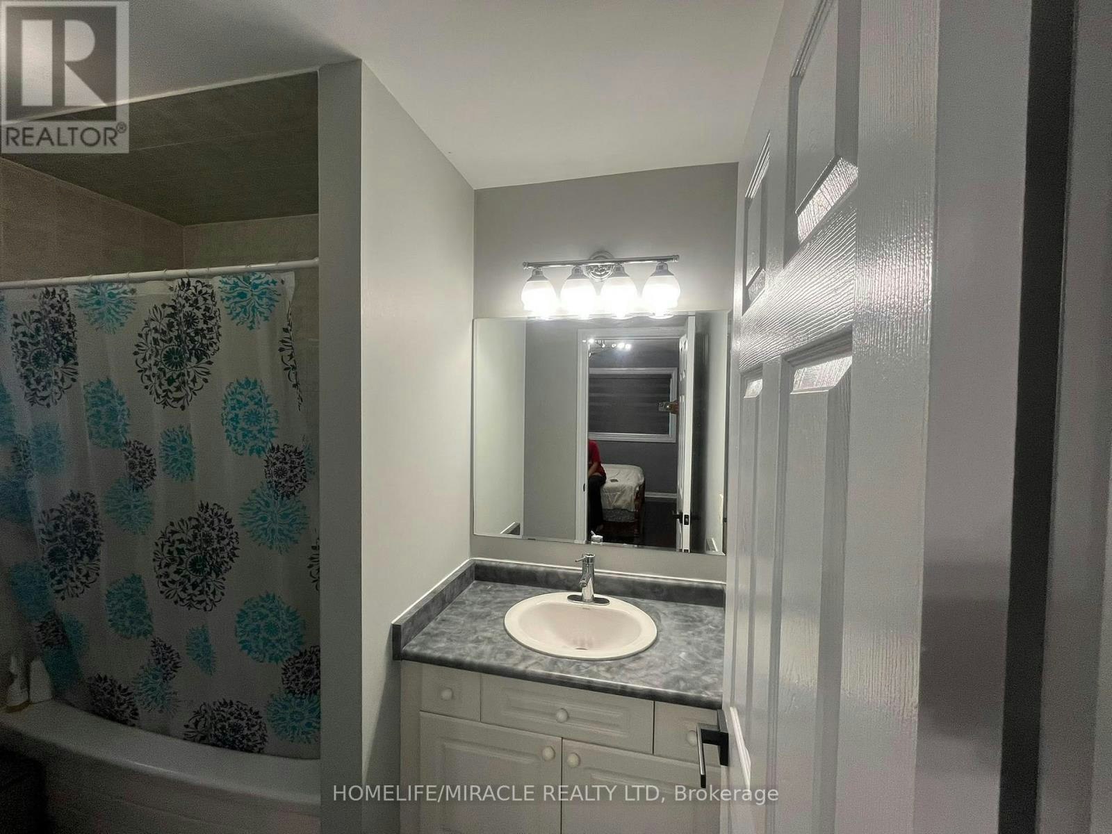 29 Hummingbird Drive, Toronto, ON, M1X 1W8 - 8