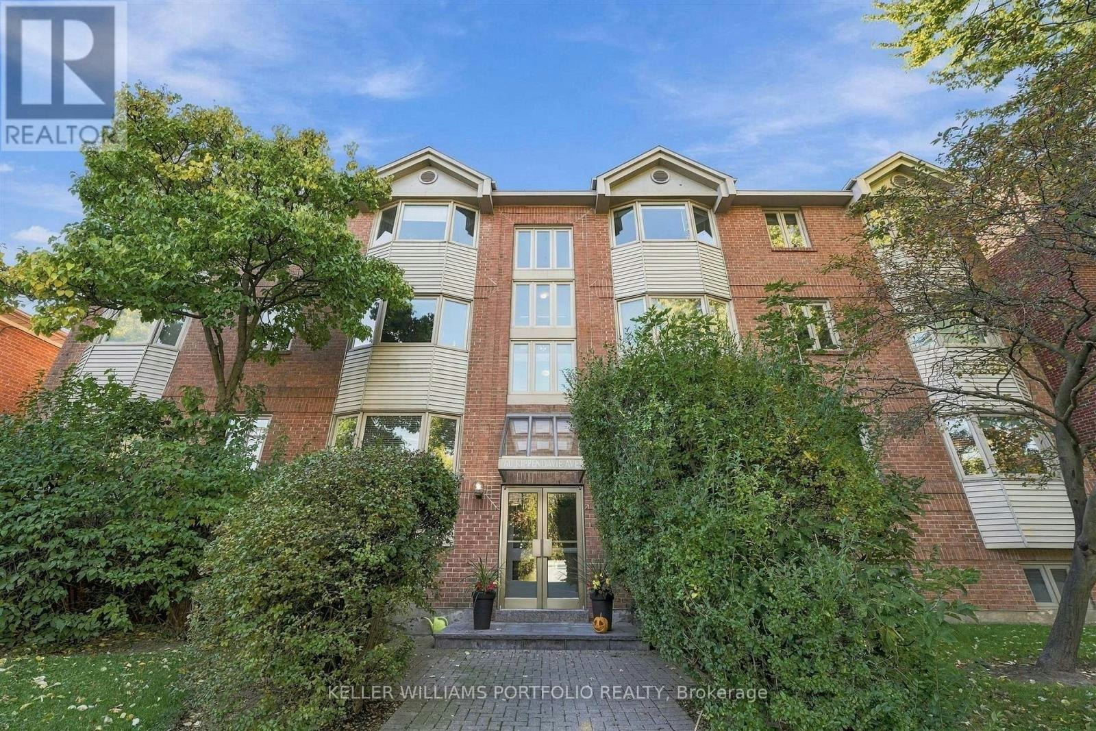 204-60 Kippendavie Avenue, Toronto, ON, M4L 3R5 - 2