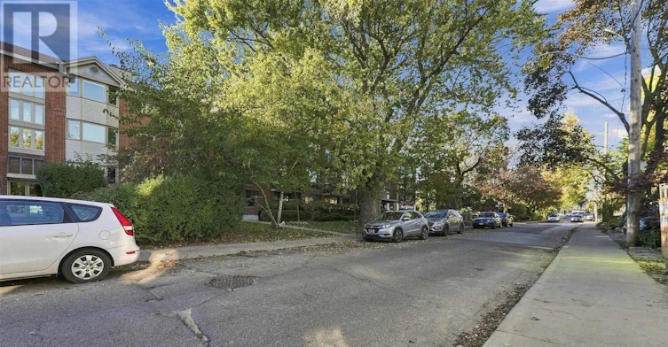 204-60 Kippendavie Avenue, Toronto, ON, M4L 3R5 - 27