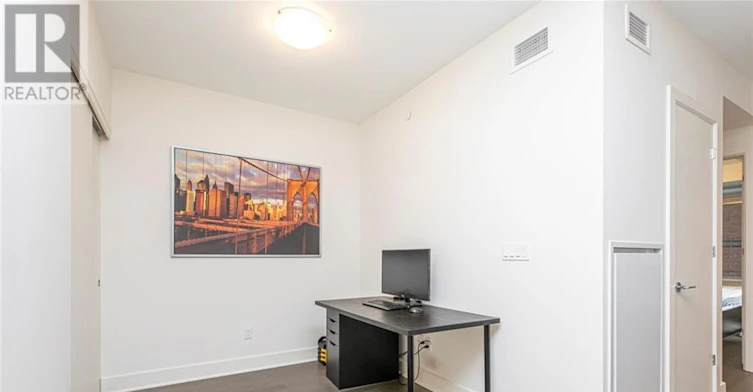 706-255 Bay Street, Ottawa, ON, K1R 0C5 - 11