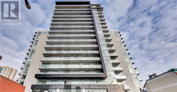 706-255 Bay Street, Ottawa, ON, K1R 0C5