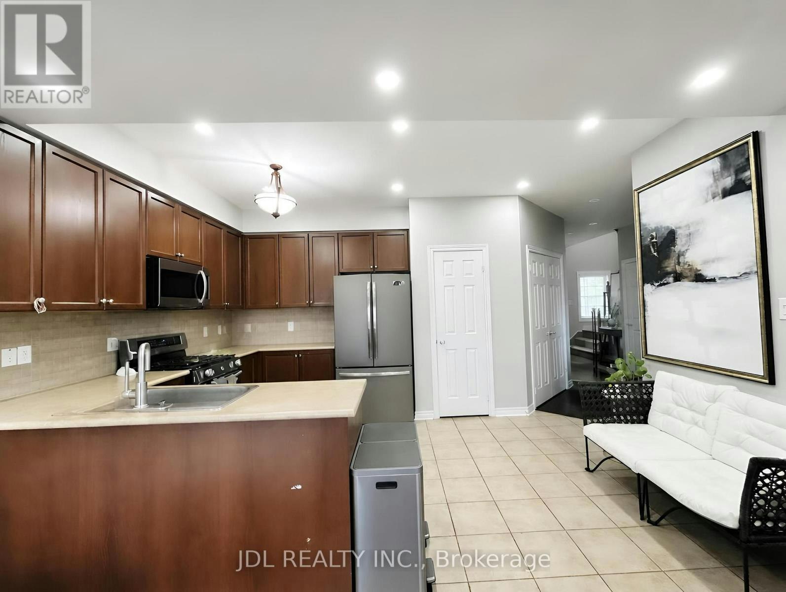 36 Laurelbank Crescent, Georgina, ON, L4P 4H7 - 9