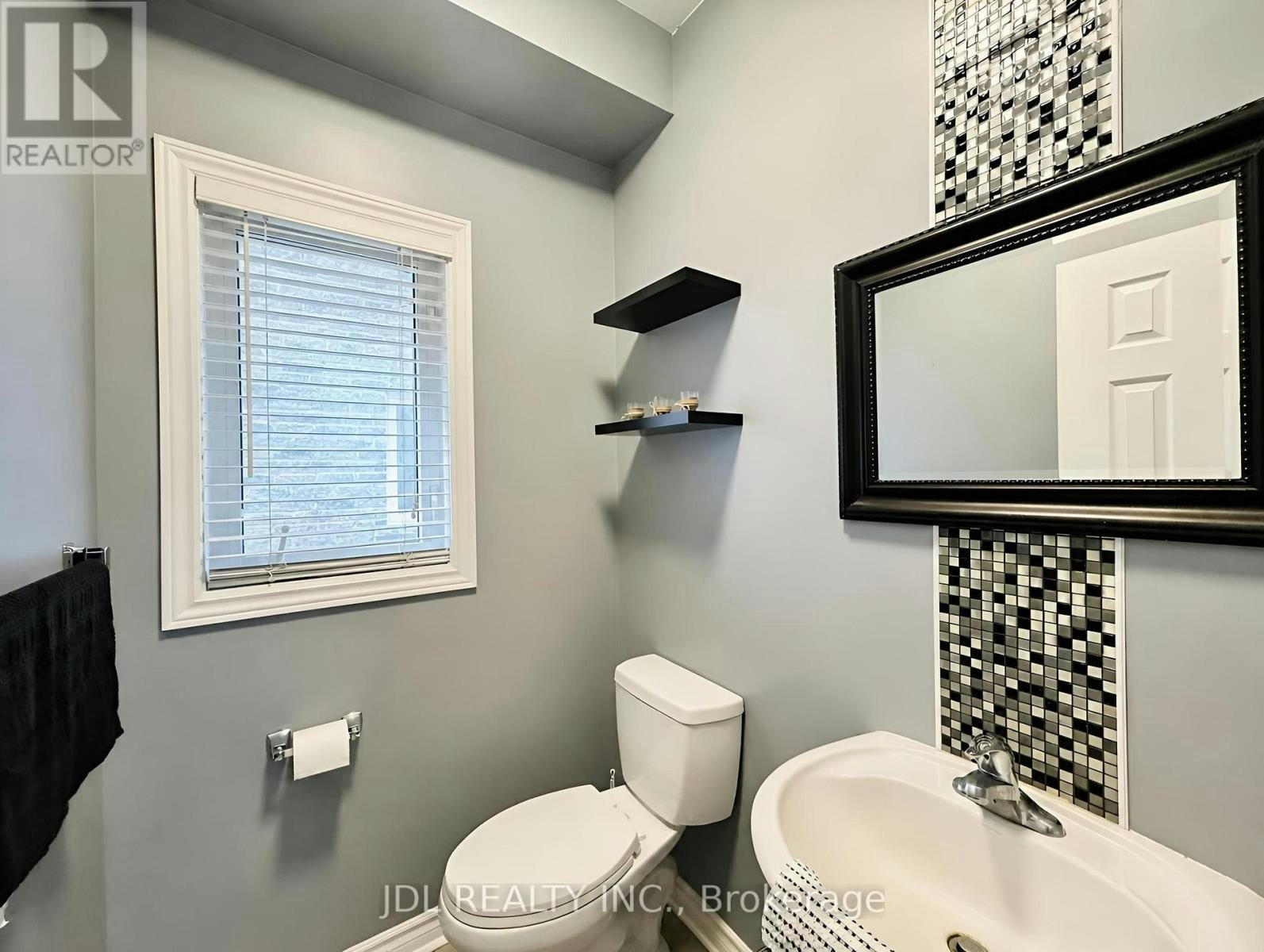 36 Laurelbank Crescent, Georgina, ON, L4P 4H7 - 12