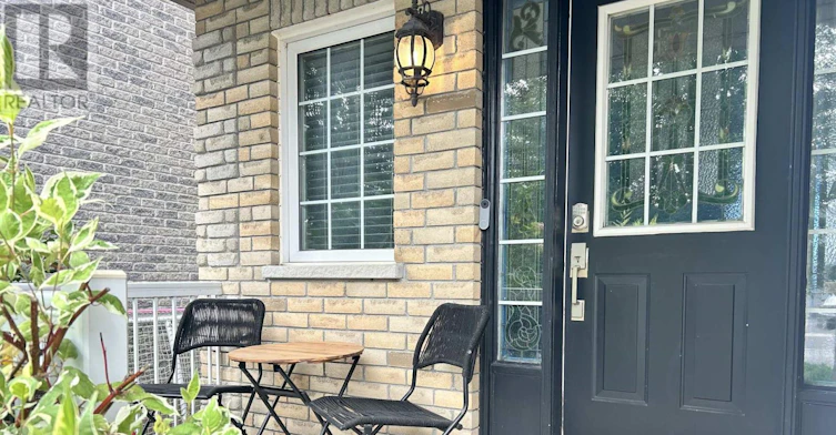 36 Laurelbank Crescent, Georgina, ON, L4P 4H7 - 4