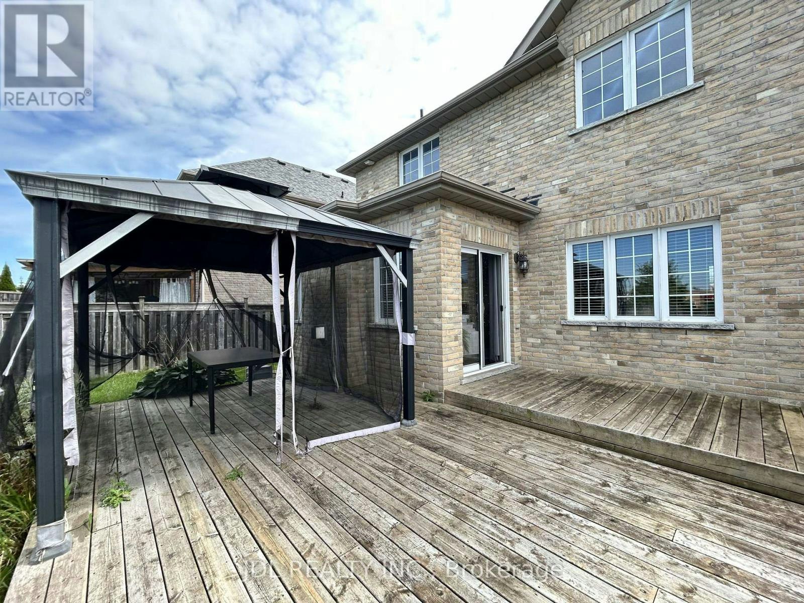 36 Laurelbank Crescent, Georgina, ON, L4P 4H7 - 23