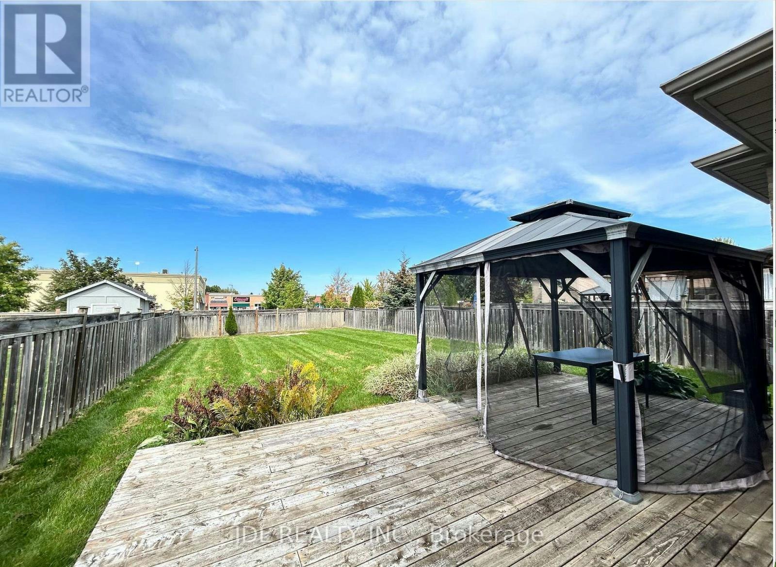36 Laurelbank Crescent, Georgina, ON, L4P 4H7 - 5