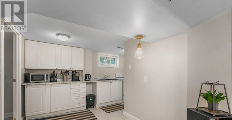 BSMT-77 Wellington Street E, Barrie, ON, L4M 2C3 - 8