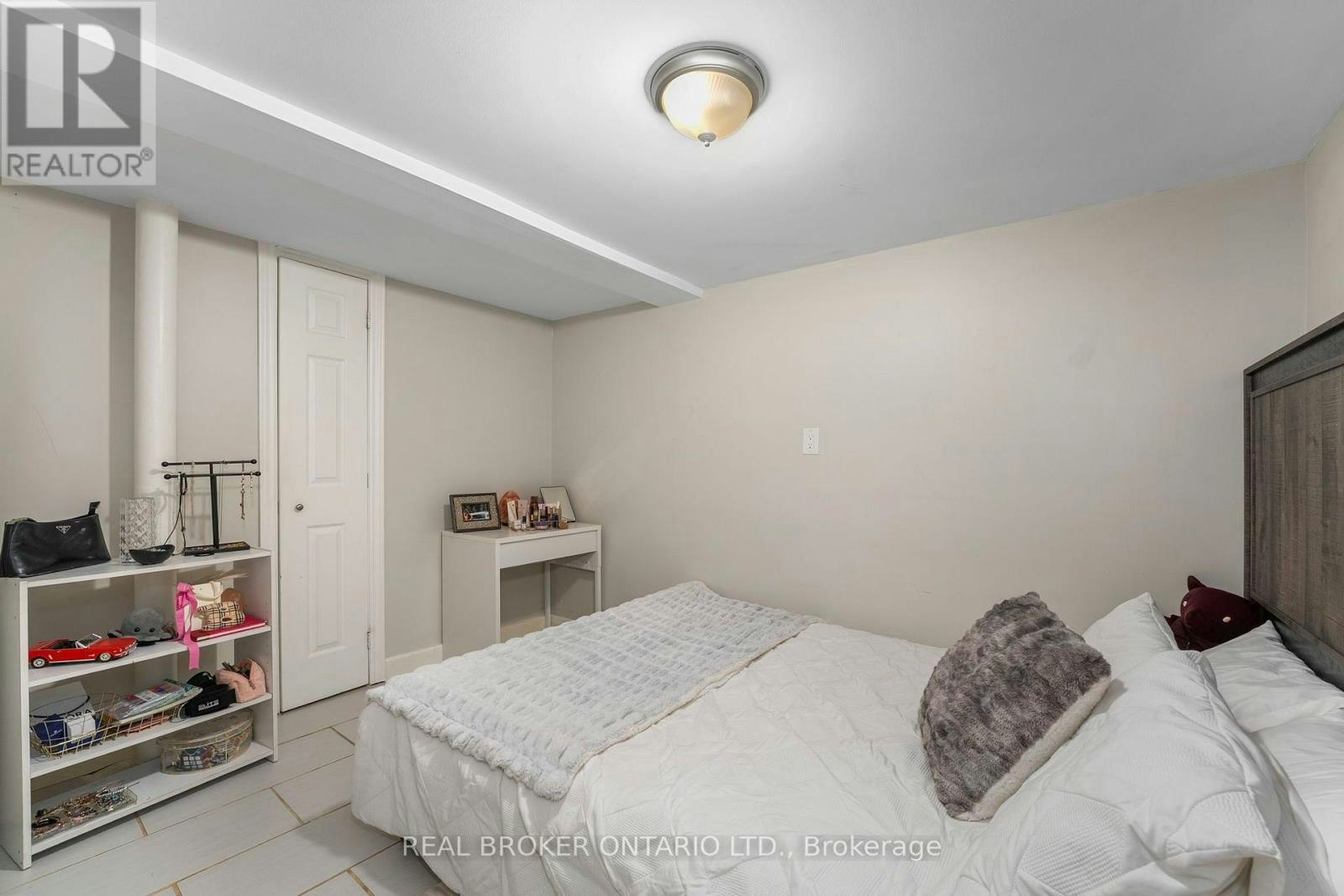 BSMT-77 Wellington Street E, Barrie, ON, L4M 2C3 - 12