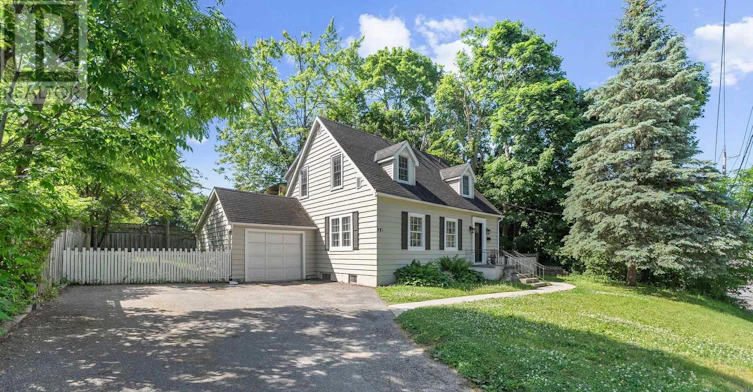 BSMT-77 Wellington Street E, Barrie, ON, L4M 2C3
