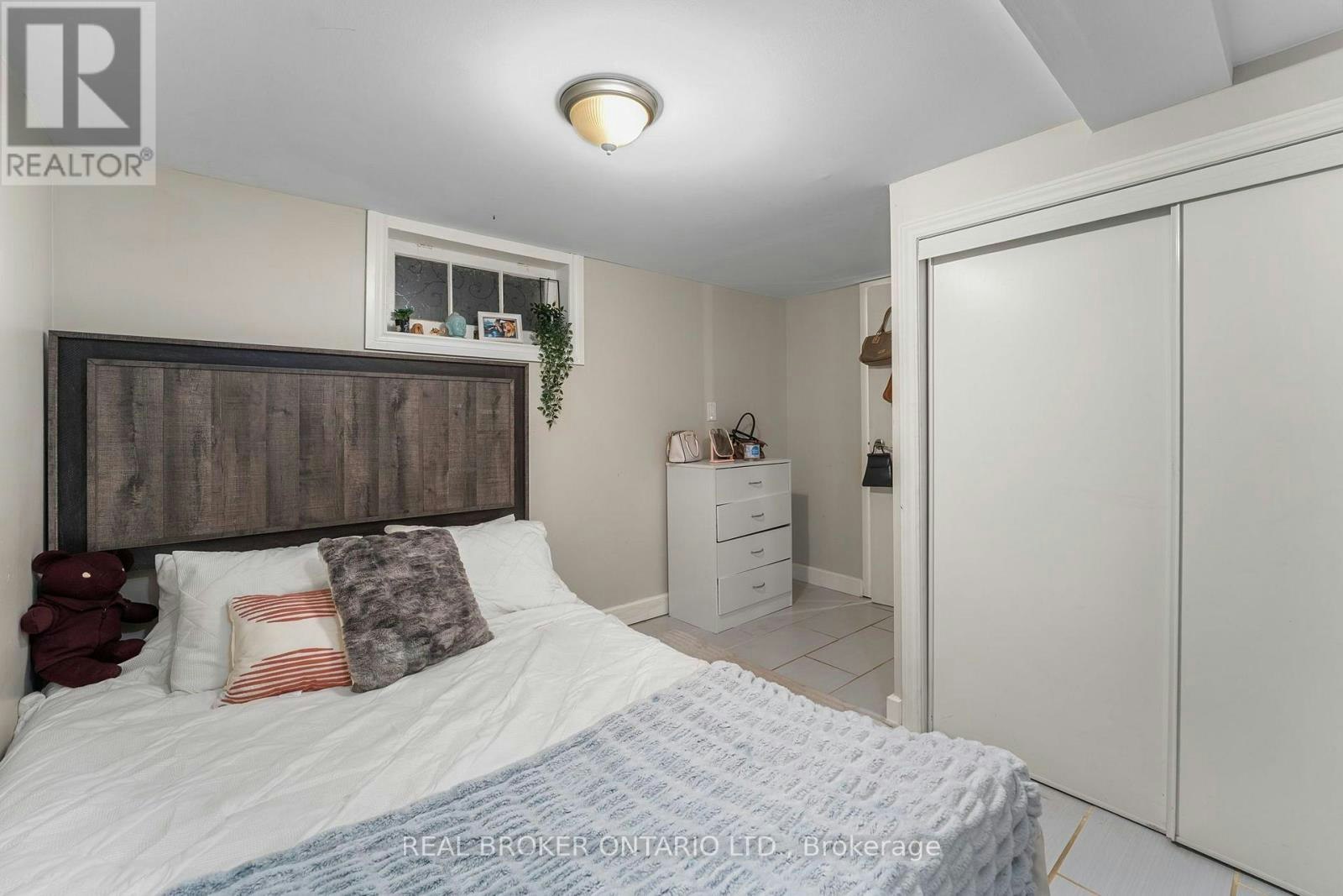 BSMT-77 Wellington Street E, Barrie, ON, L4M 2C3 - 13