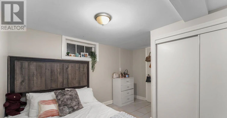 BSMT-77 Wellington Street E, Barrie, ON, L4M 2C3 - 13