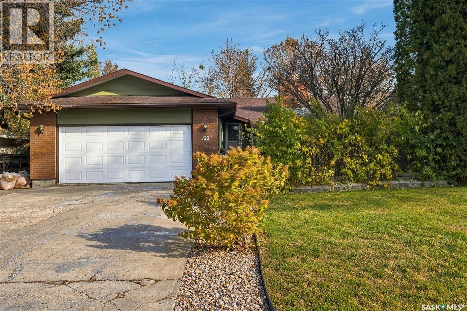 122 Michener Drive, Regina, SK, S4V 0G8