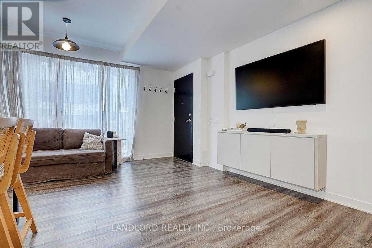 TH13-30 Ed Clark Gardens, Toronto, ON, M6N 0B5 - 9