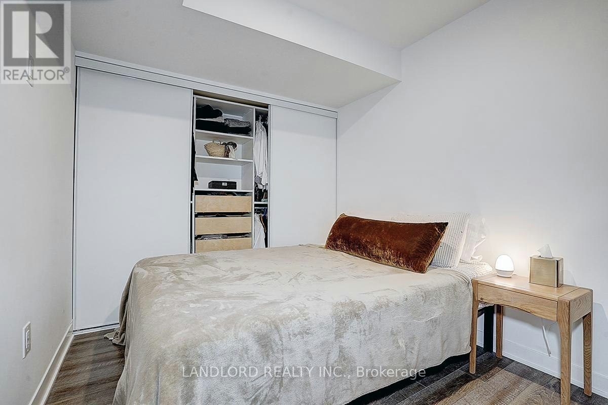 TH13-30 Ed Clark Gardens, Toronto, ON, M6N 0B5 - 37