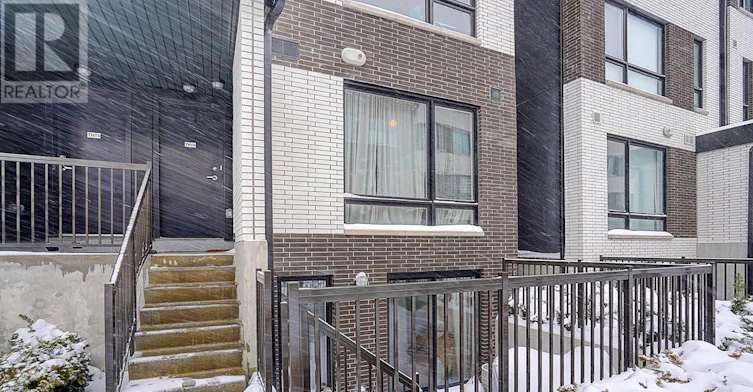 TH13-30 Ed Clark Gardens, Toronto, ON, M6N 0B5 - 39