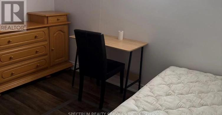 BASEMENT 2-12 Hamer Boulevard, Toronto, ON, M9R 4A7 - 4