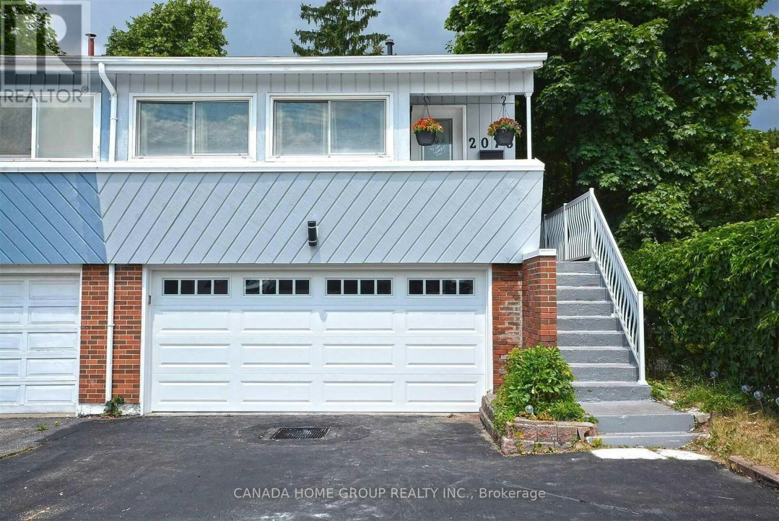 UPPER LEVEL-2073 Millway Avenue SOUTH, Mississauga, ON, L5L 1R4