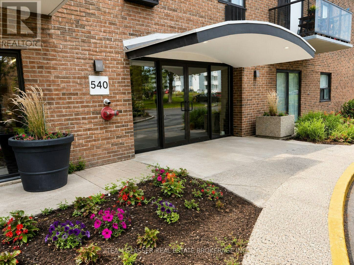 301-540 Proudfoot Lane, London, ON, N6H 1W3