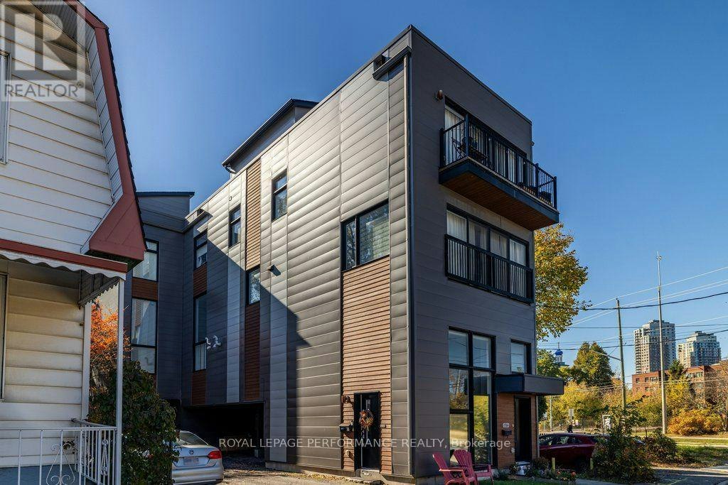 B-206 Manchester Avenue, Ottawa, ON, K1Y 1Y9 - 2