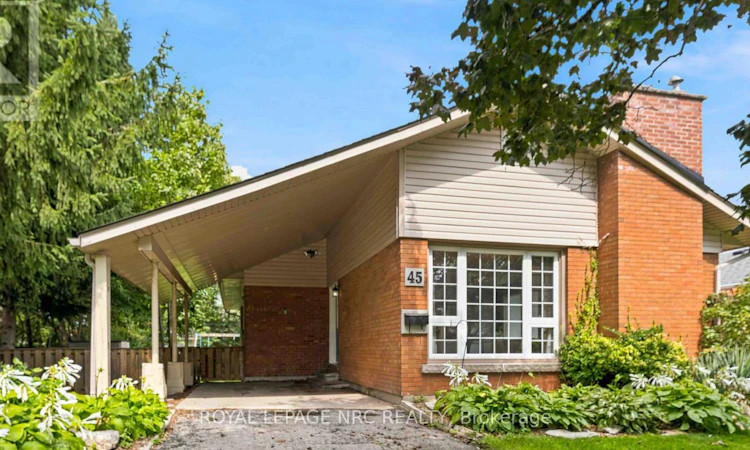 45 Woodcroft Crescent